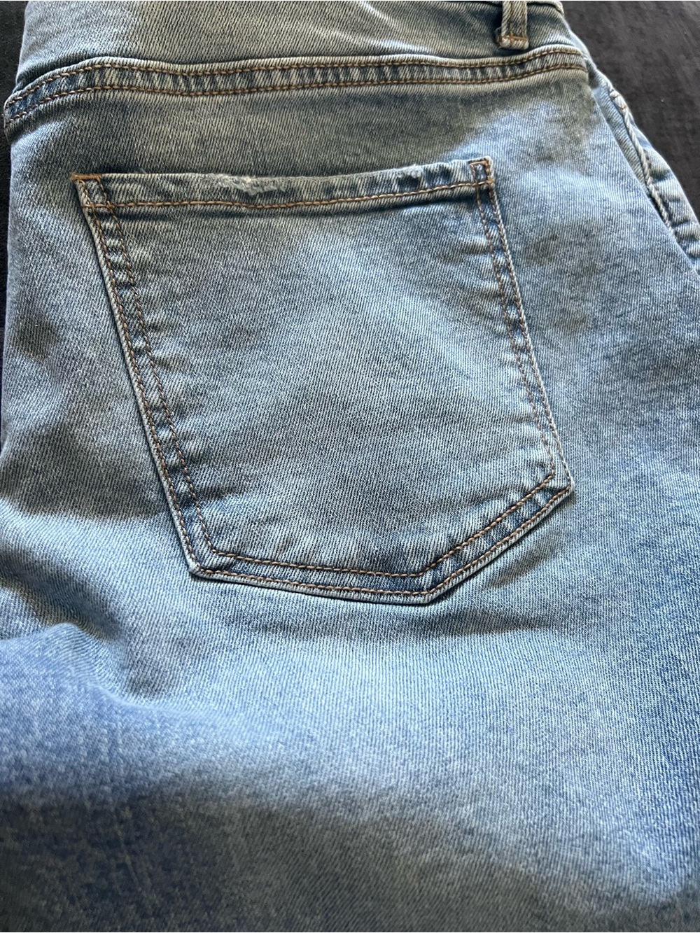 NWOT Time and Tru Women’s Skinny Light wash skinny jeans raw hem size 16 - Picture 9 of 10